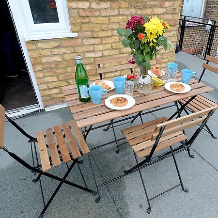 דירות לונדון 2 Bed Terraced Flat Piccadilly Line מראה חיצוני תמונה