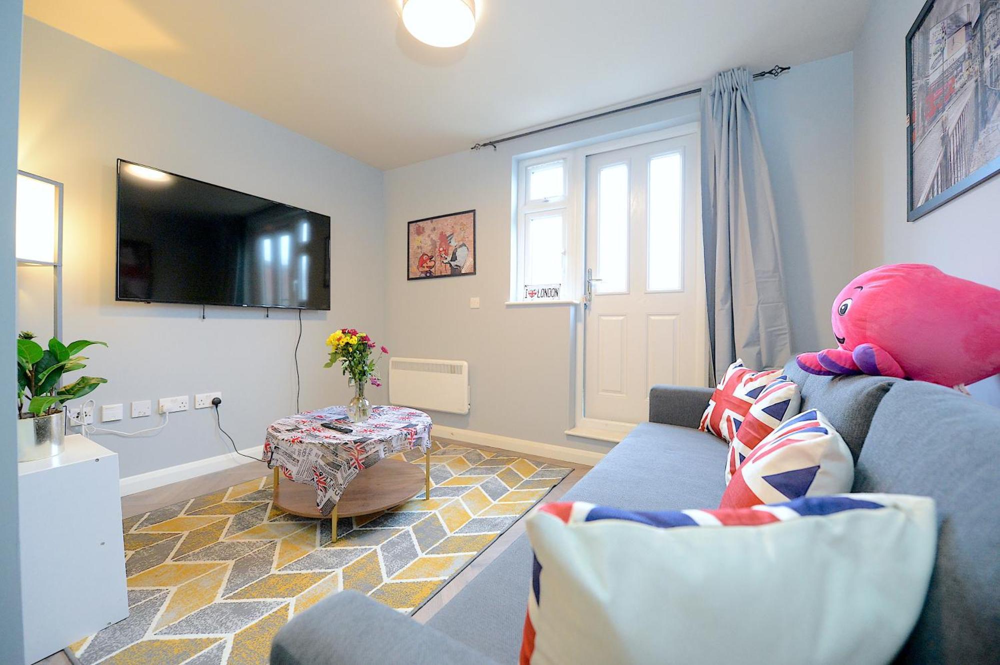 דירות לונדון 2 Bed Terraced Flat Piccadilly Line מראה חיצוני תמונה