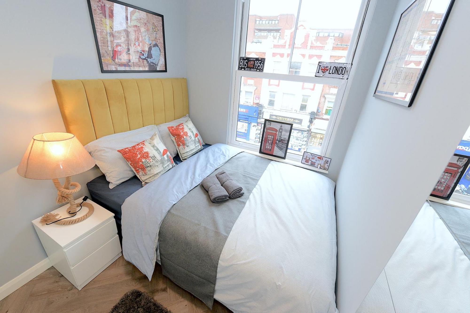 דירות לונדון 2 Bed Terraced Flat Piccadilly Line מראה חיצוני תמונה