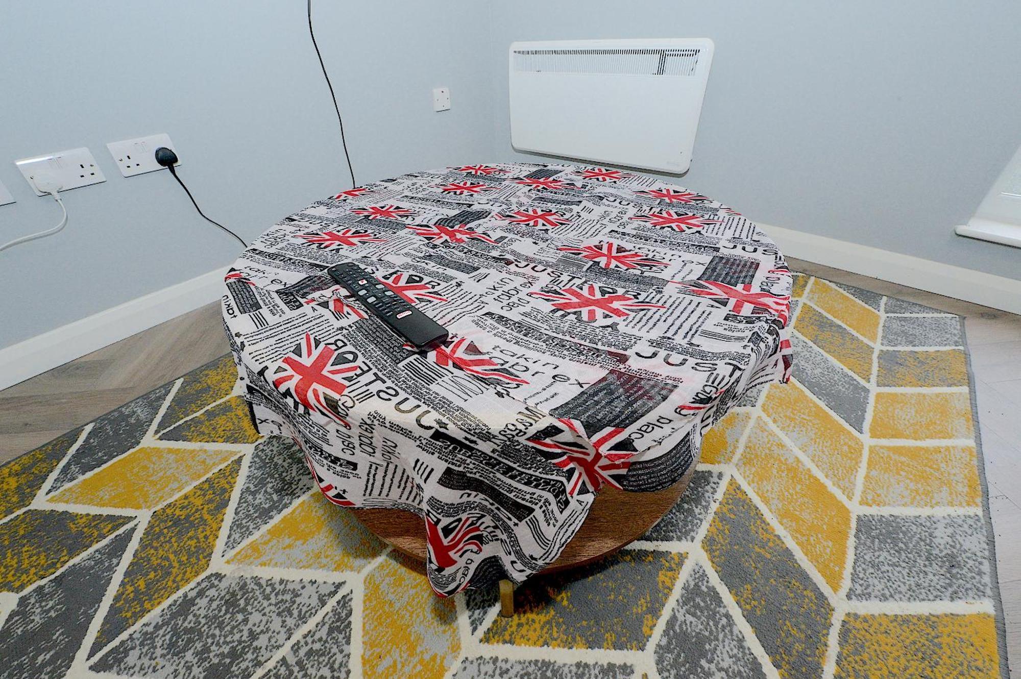 דירות לונדון 2 Bed Terraced Flat Piccadilly Line מראה חיצוני תמונה